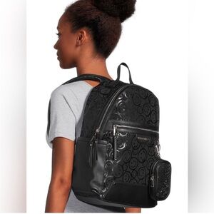 Madden NYC Juniors Dome 17” Laptop Backpack with Pouch, Smiley Black